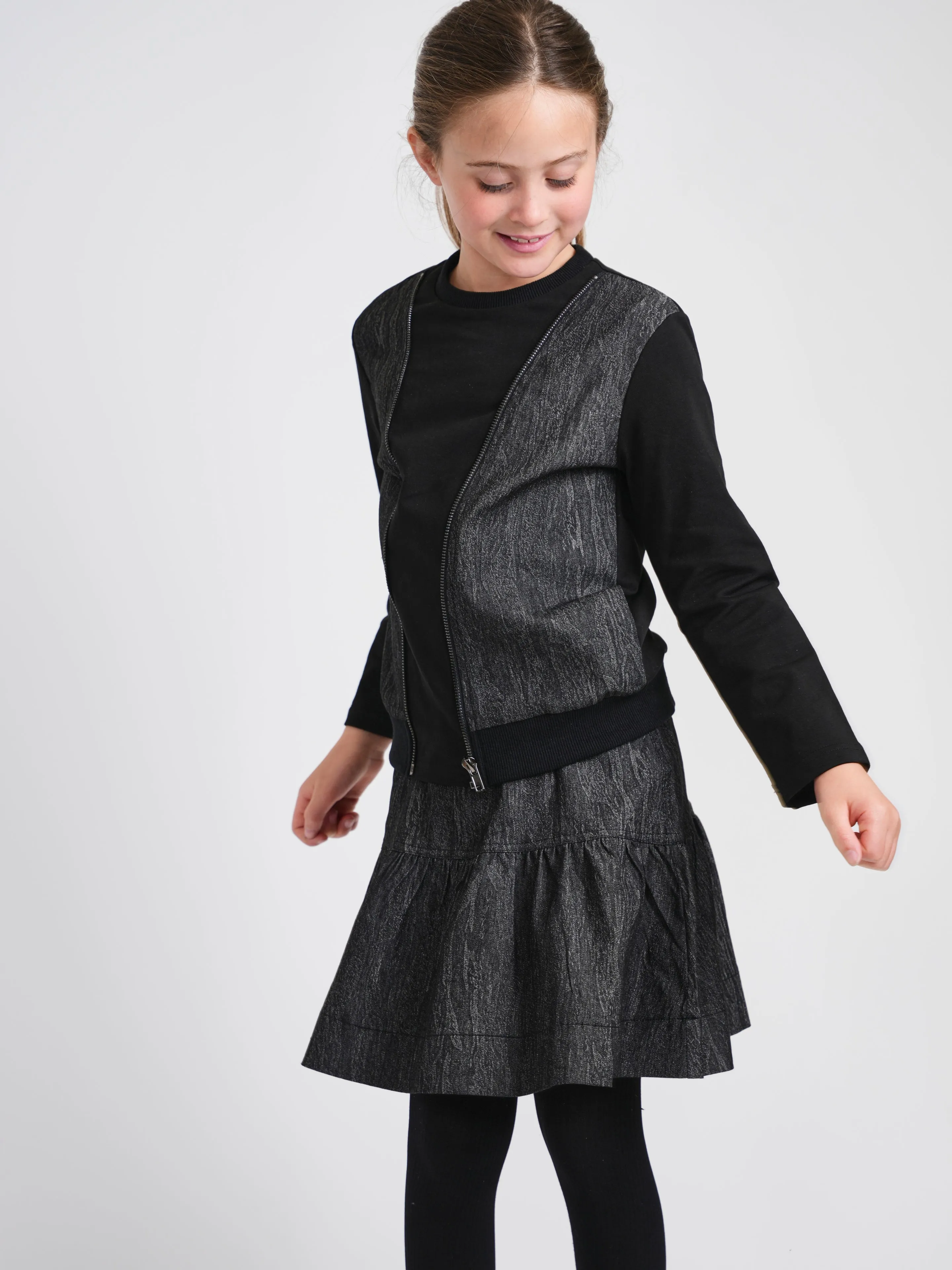 DOT & LINE-GW23741-A-TOP