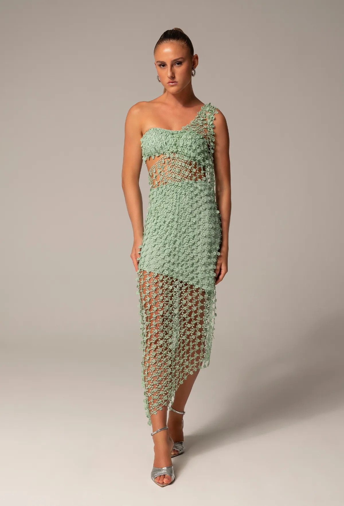 Vestido Assimétrico Rendado