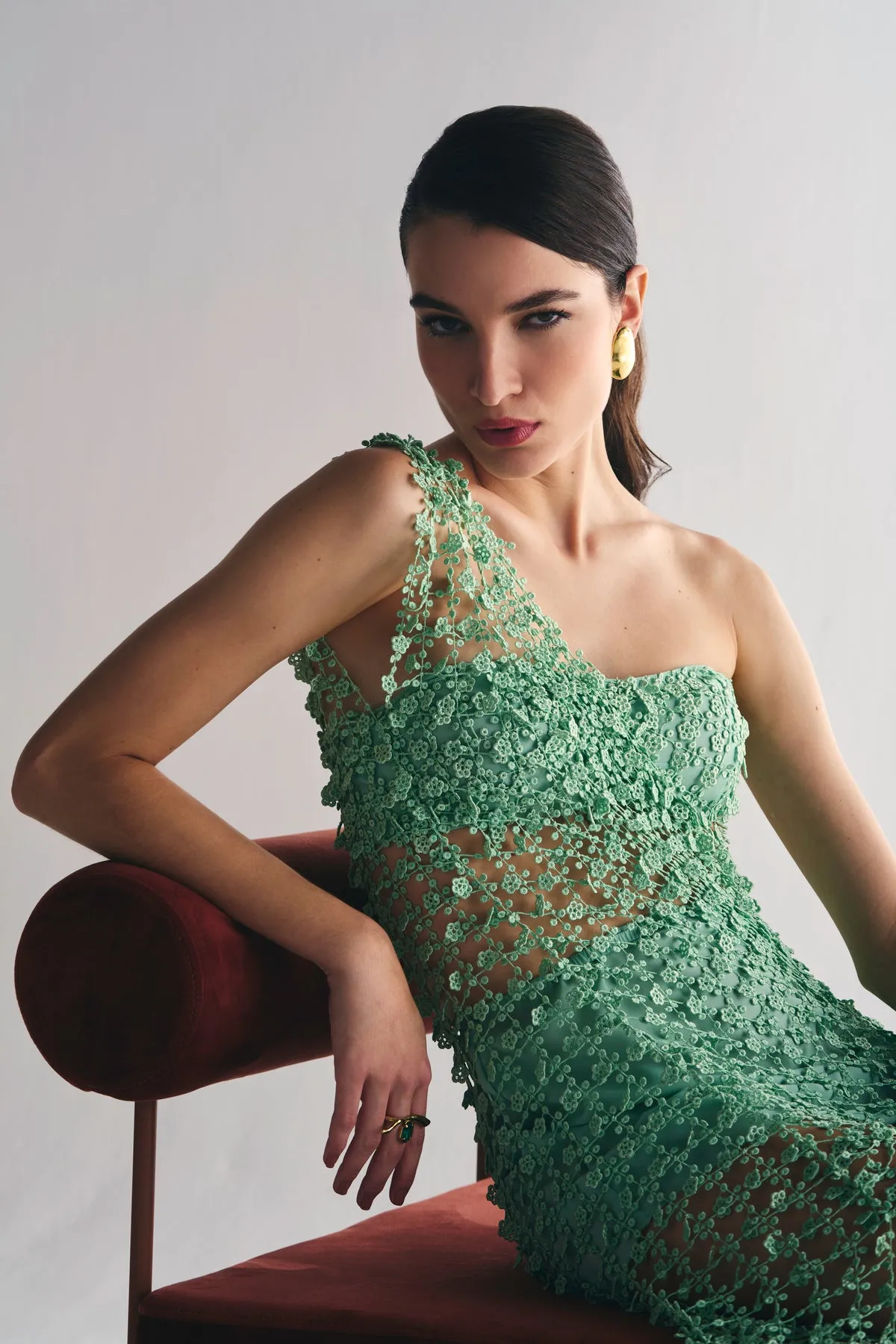 Vestido Assimétrico Rendado